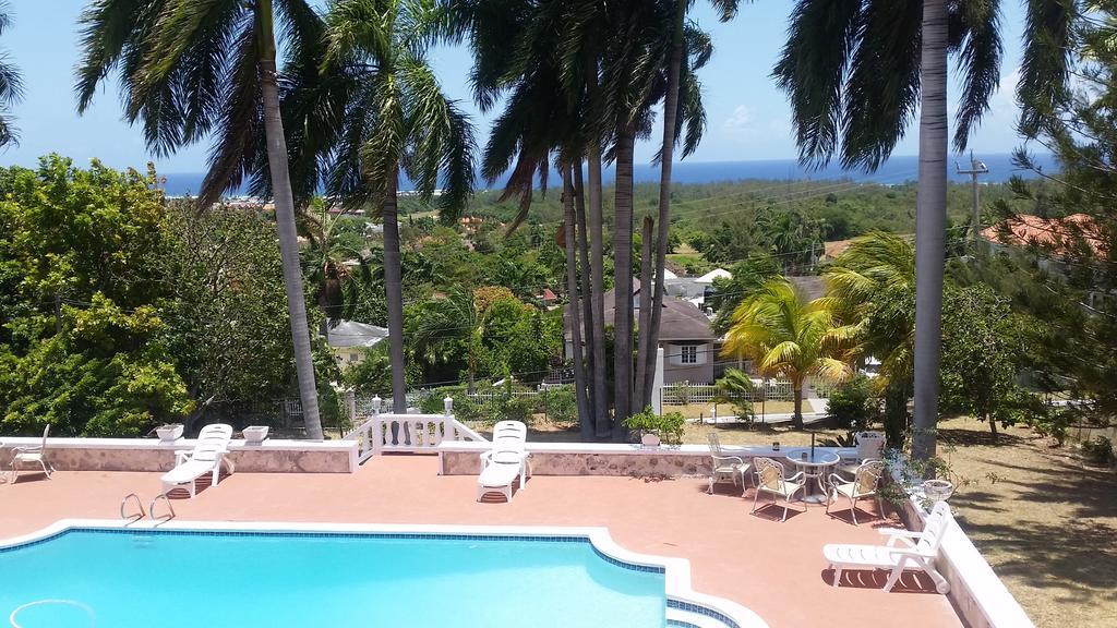 Bed and Breakfast The Retreat @ A Piece Of Paradise à Montego Bay Extérieur photo